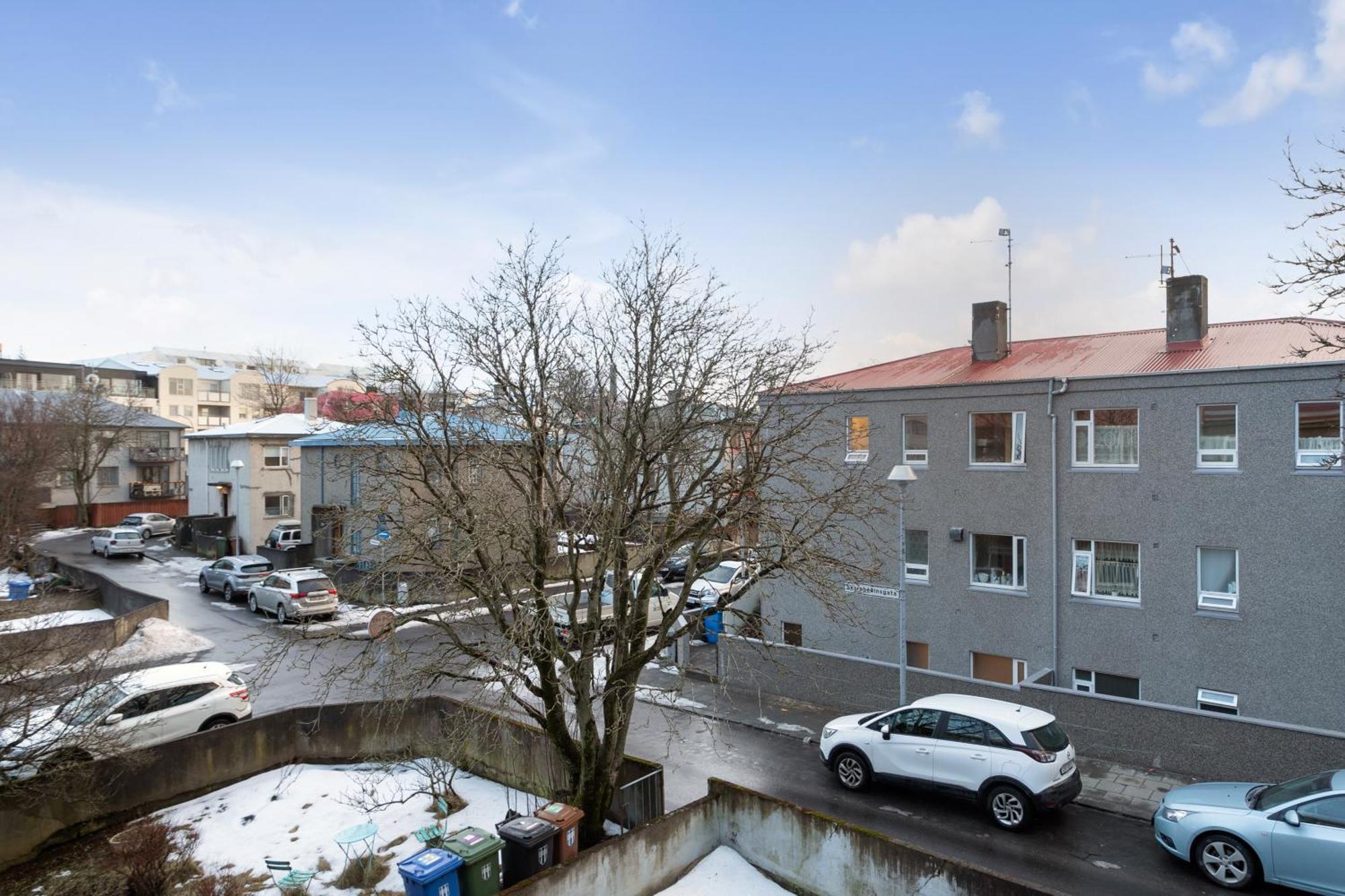 Modern 2br Flat In Reykjavik
