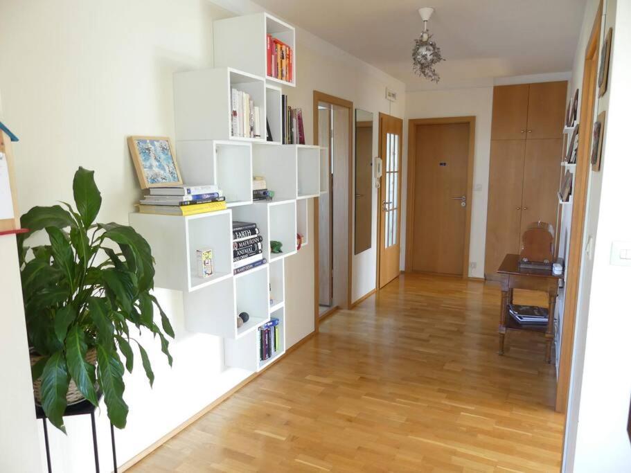 Apartment Bright 2 Bedroom In Reykjavik