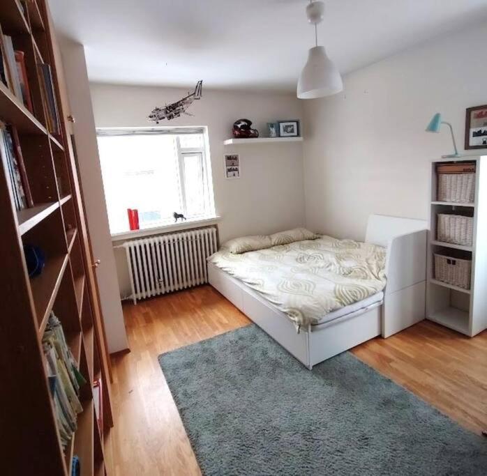 Apartment Bright 2 Bedroom In