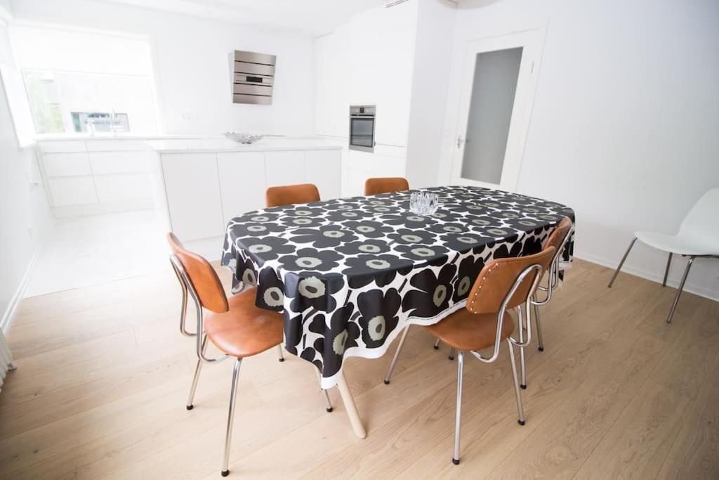 Apartment Sunny Family Reykjavik