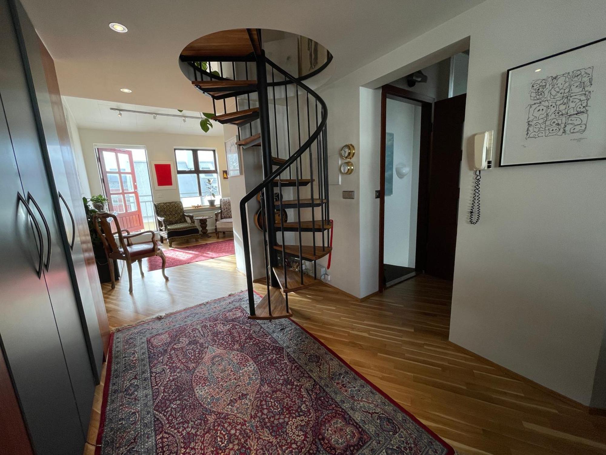 Apartment In Skolavoerthustigur - Birta Retnals Reykjavik