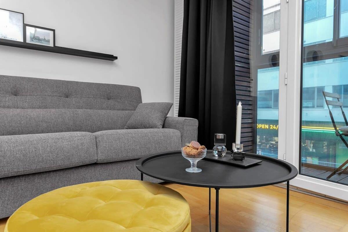 Centrally Located Modern 1br Apartment