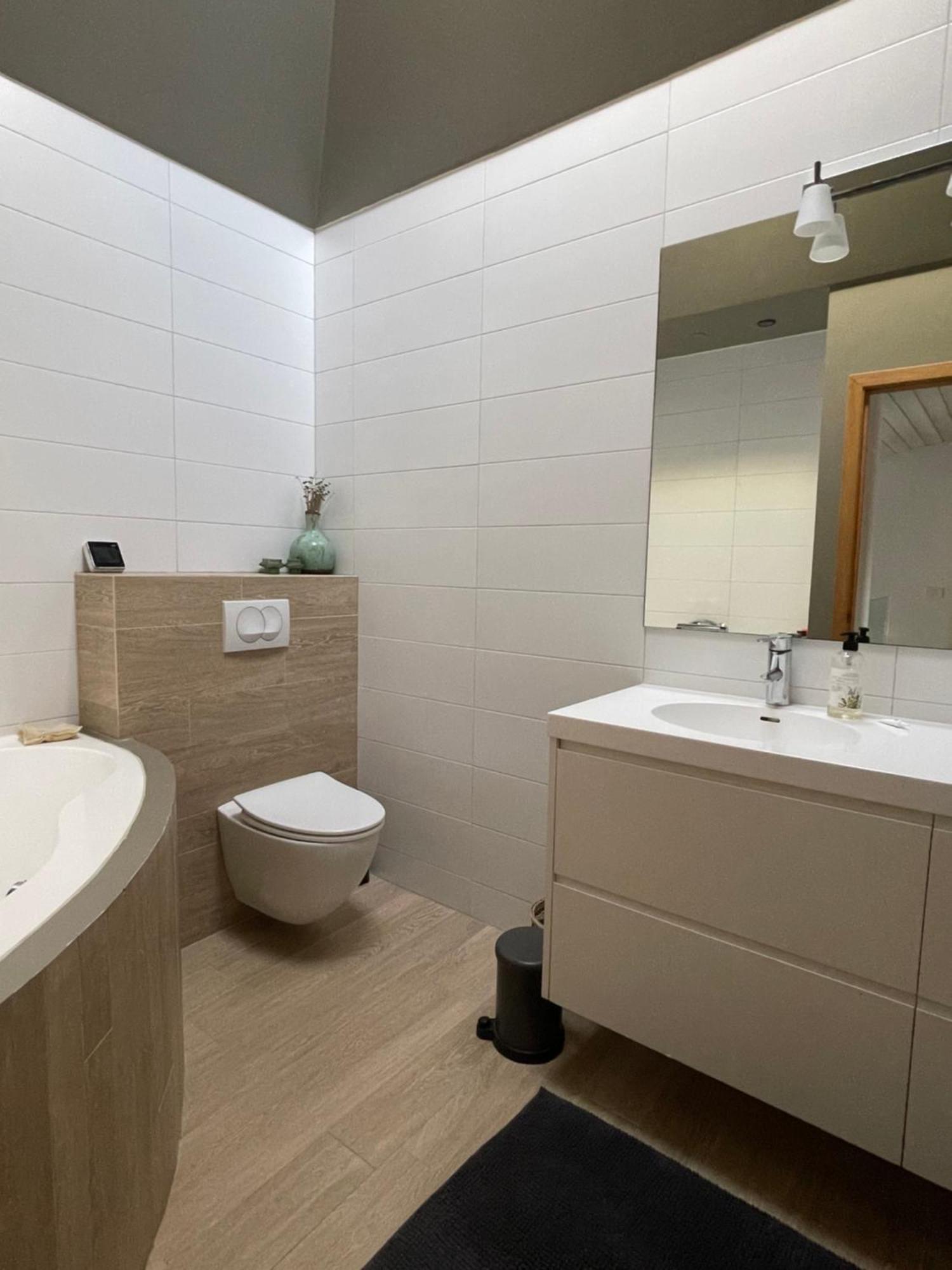 Apartment Spacious & Luxurious Family W Hot & Cold Tub & Sauna *