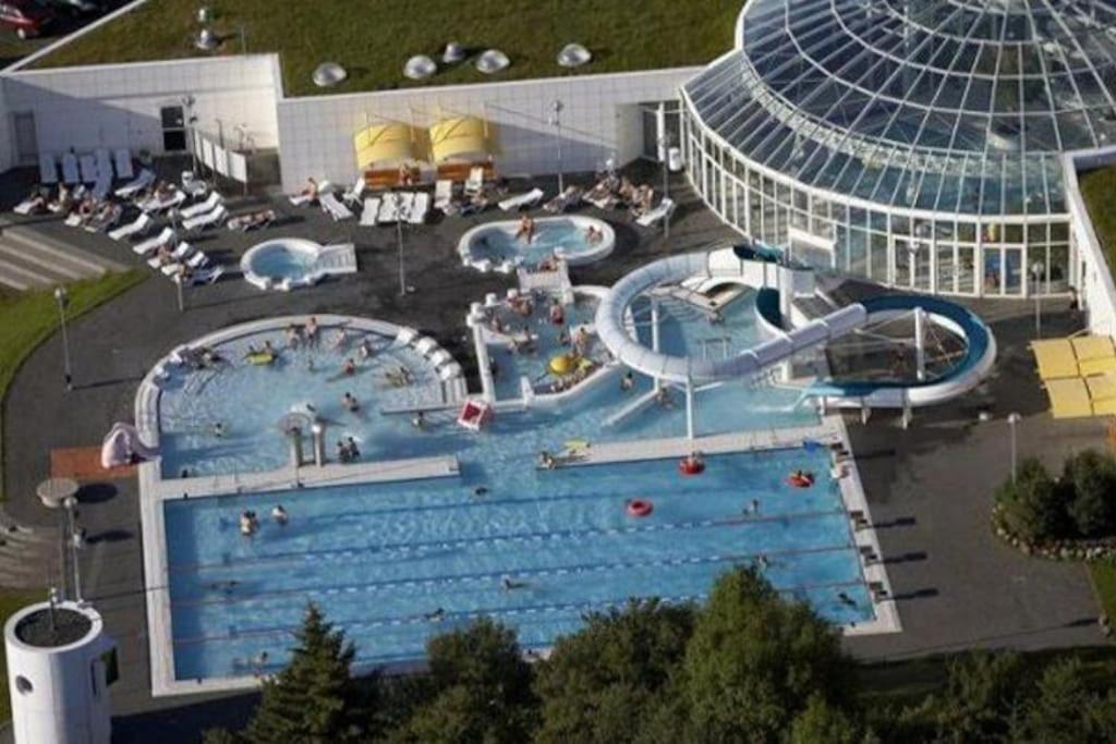 Apartment Spacious & Luxurious Family W Hot & Cold Tub & Sauna