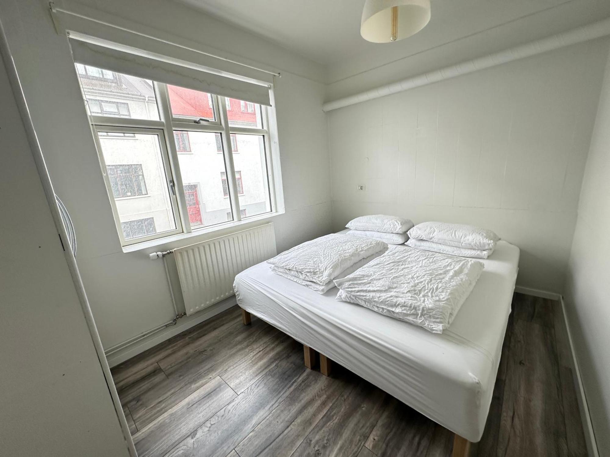 Njalsgata 80, Downtown - Birta