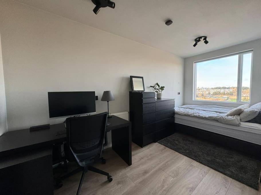 Modern With A Great View * Reikiavik