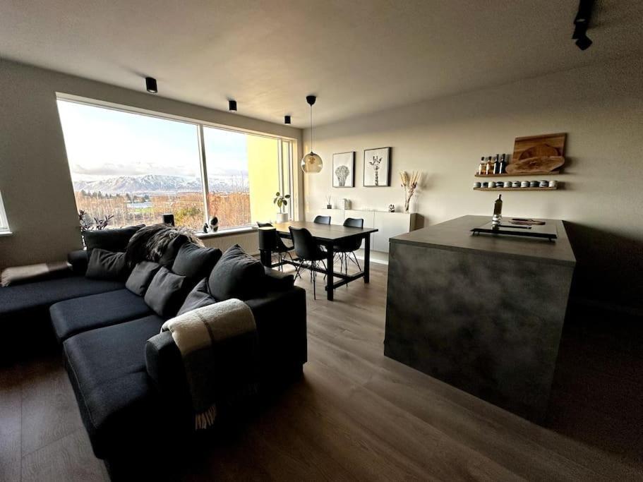 Modern With A Great View *