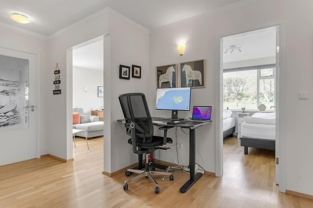 Apartment Good Location And Lovely In
