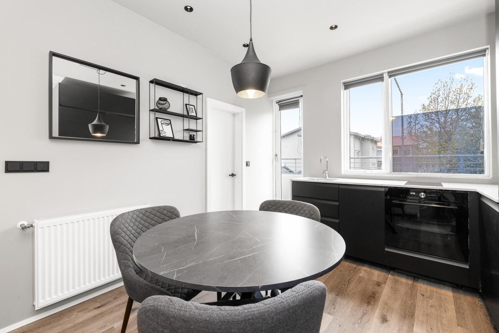 Stylish In Centre Of Rvk Apartment *
