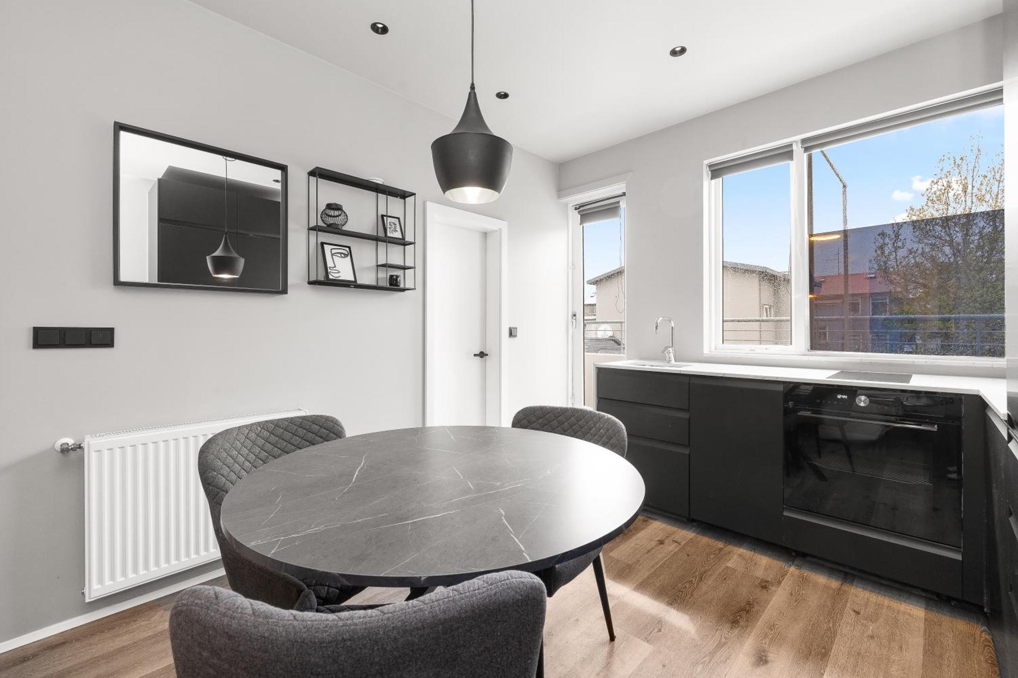 Stylish In Centre Of Rvk Apartment *