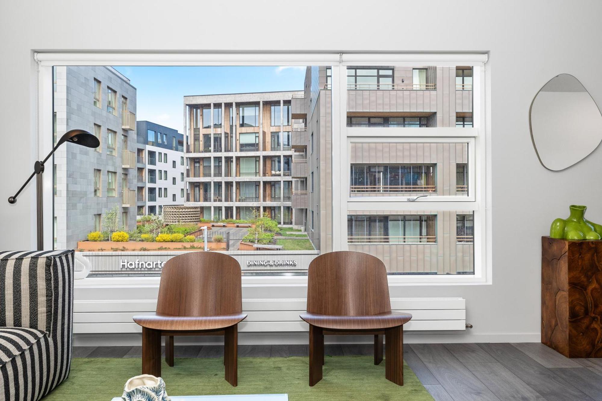 Apartment Harbour View 2br & 2ba Center With Free Parking *