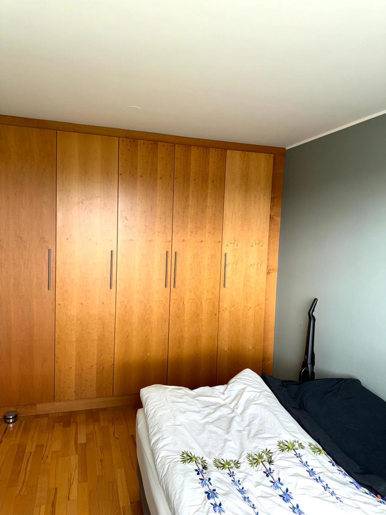 Cozy 1 Bedroom With A Balcony Apartment *