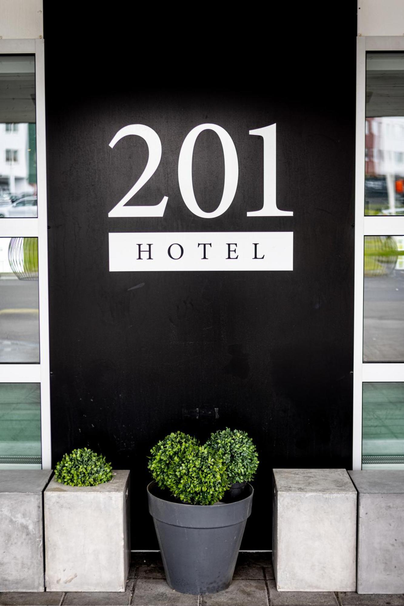 Hotel 201