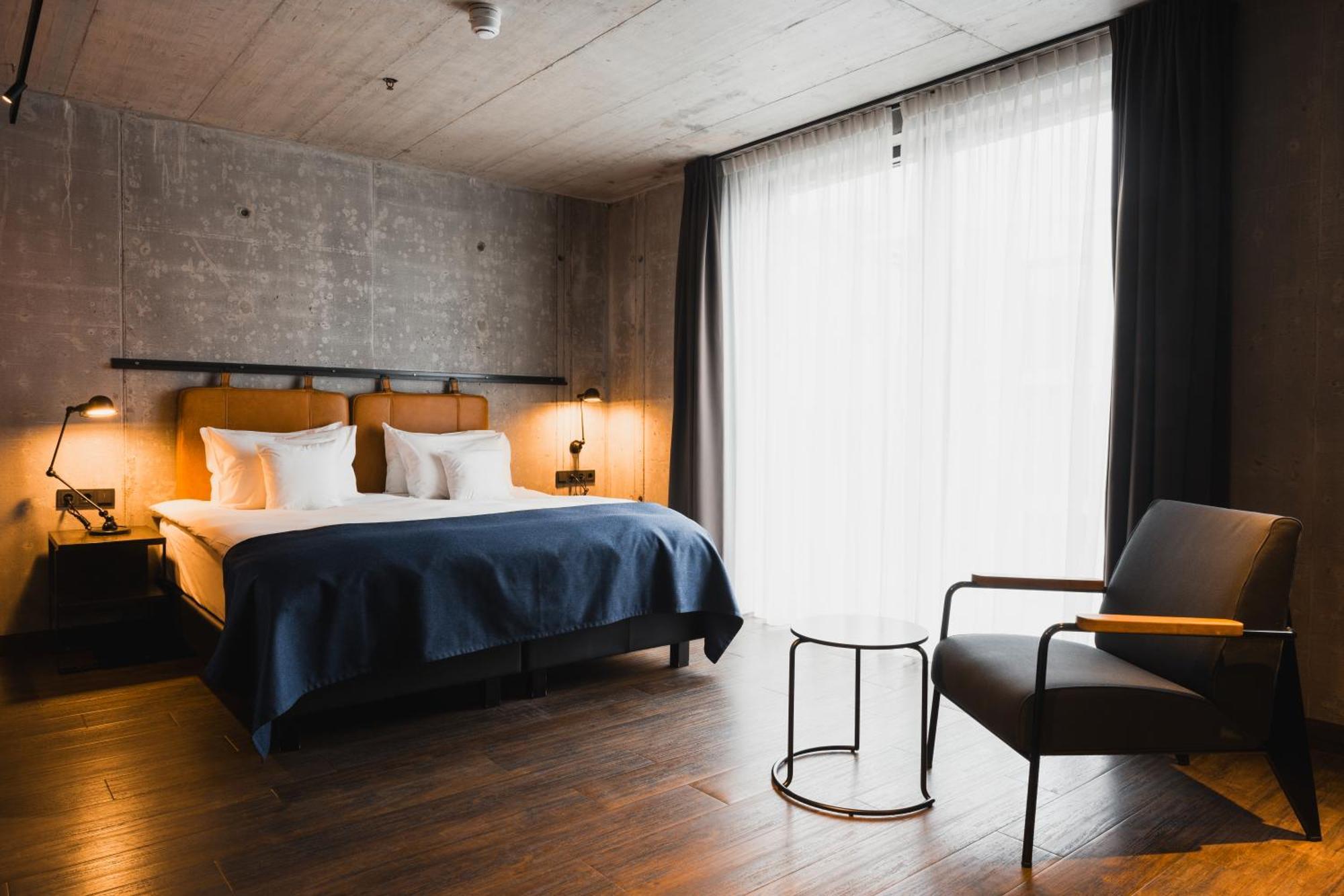 Exeter 4* Reykjavik