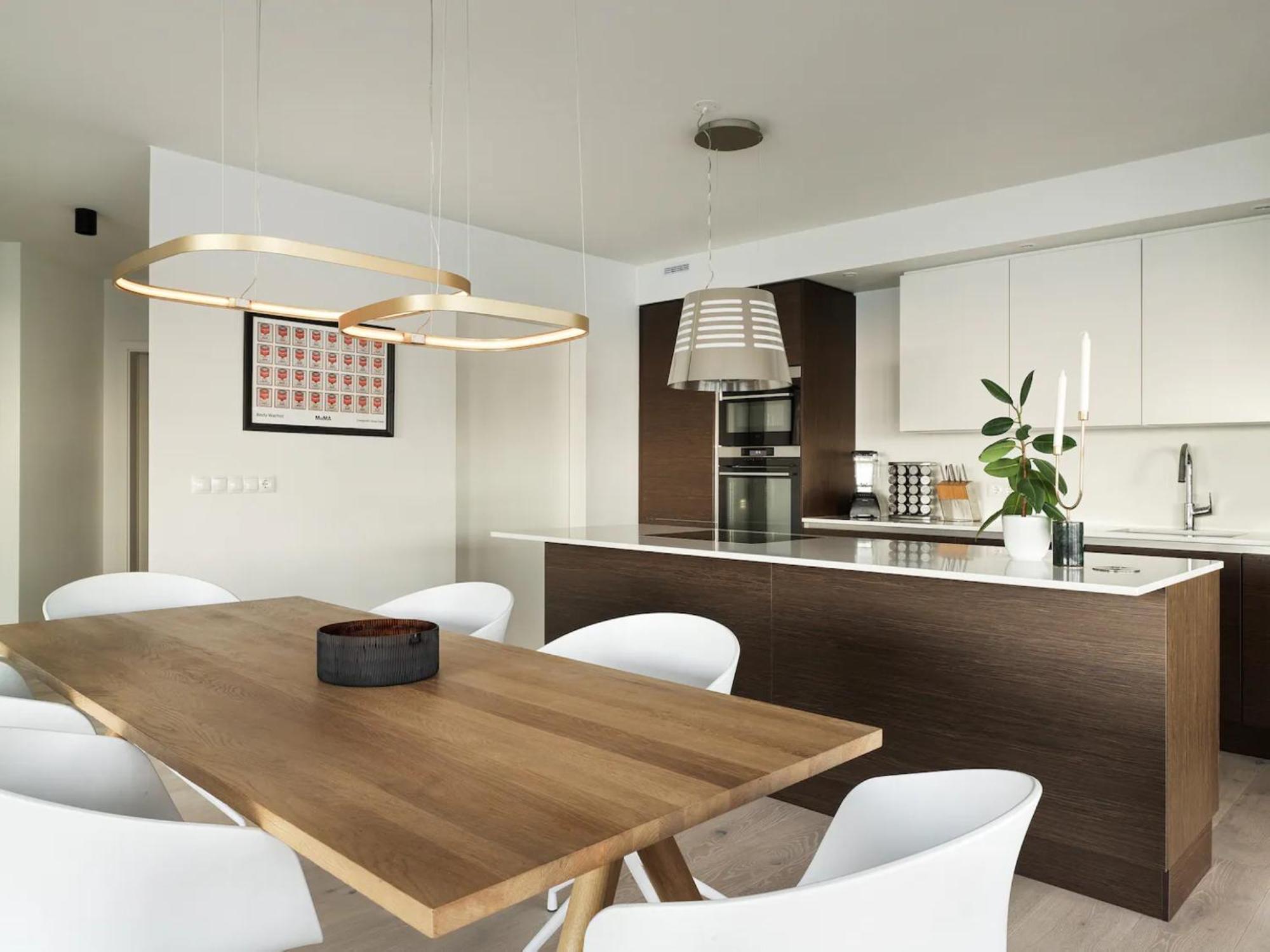 Lovely Grandav Apt Apartment *