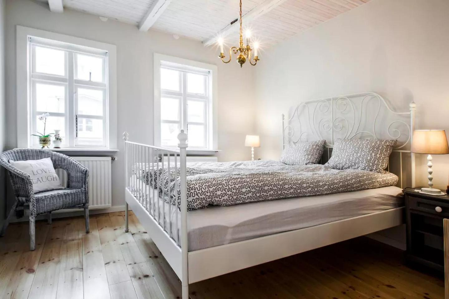 Grey * Reikiavik
