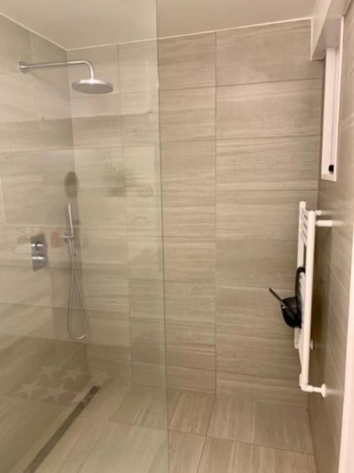 Sea Side 3br In Central With Free Parking Apartment *