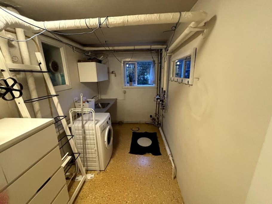 Sea Side 3br In Central With Free Parking