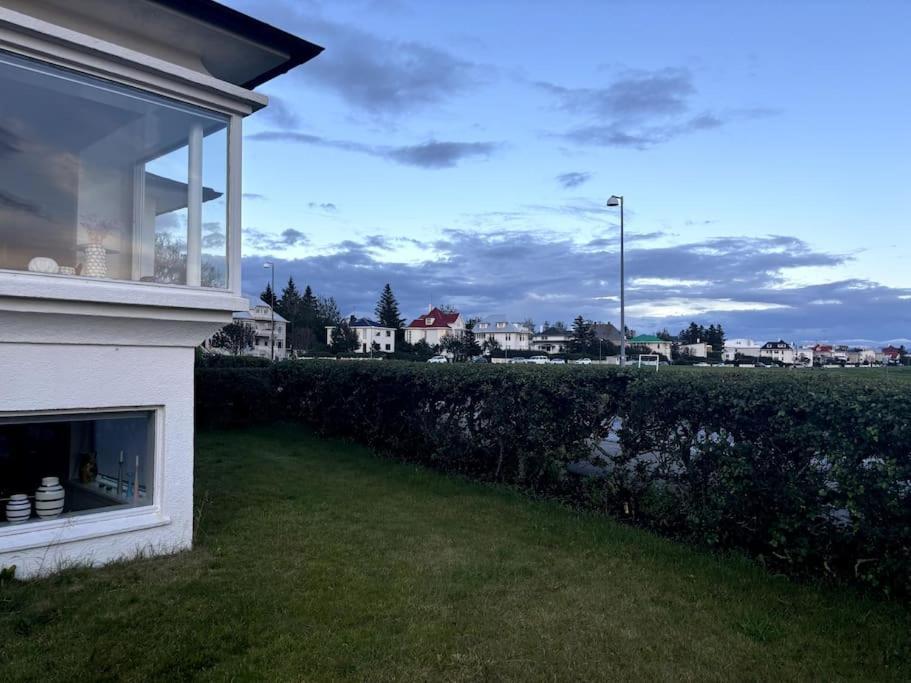 Sea Side 3br In Central With Free Parking * Reykjavik