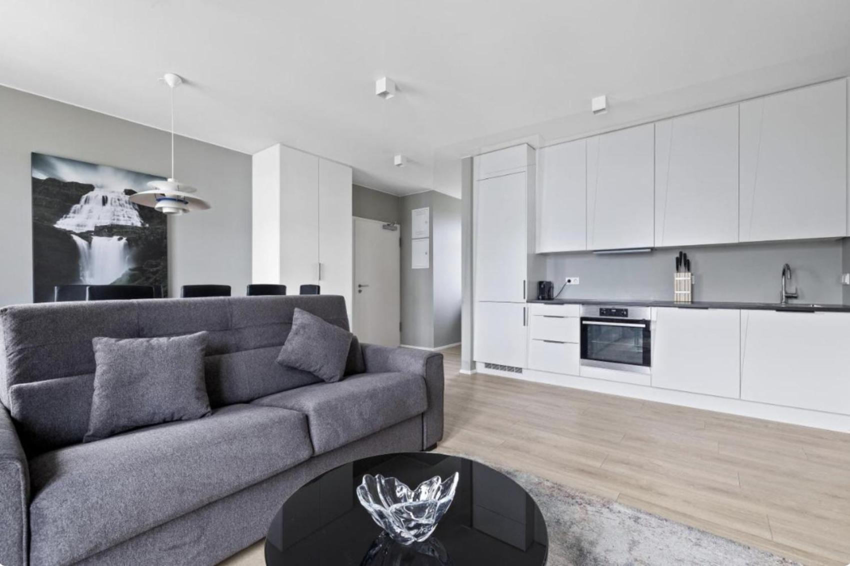 Cheerful Down Town Apartamento