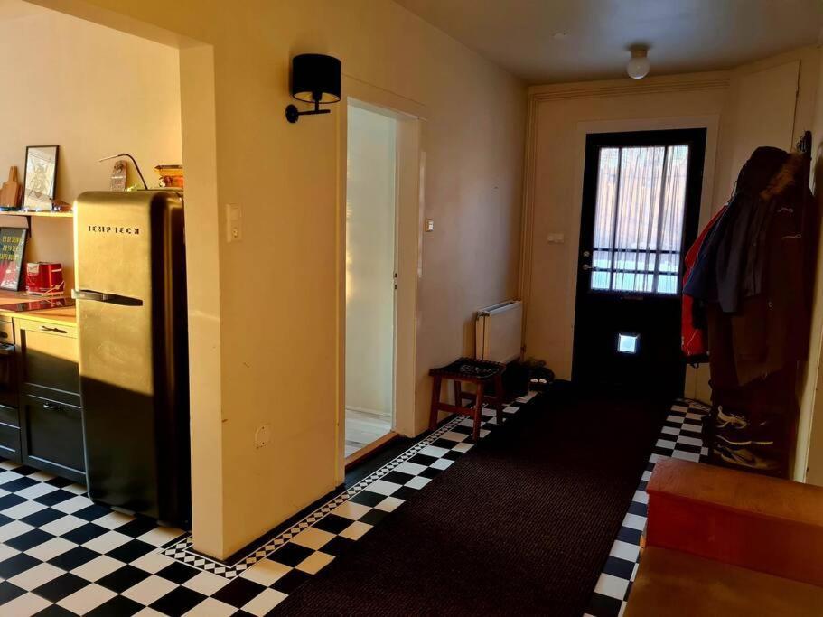 Apartment 2 Bedroom Apartment With A Loft- Close To Downtown
