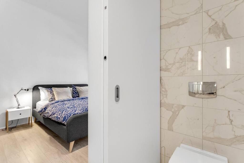 Luxury Penthous - 3 Bedroom - 2 Bath - Freeparking - Downtown Reikiavik
