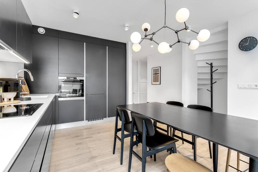 Apartamento Luxury Penthous - 3 Bedroom - 2 Bath - Freeparking - Downtown Reikiavik