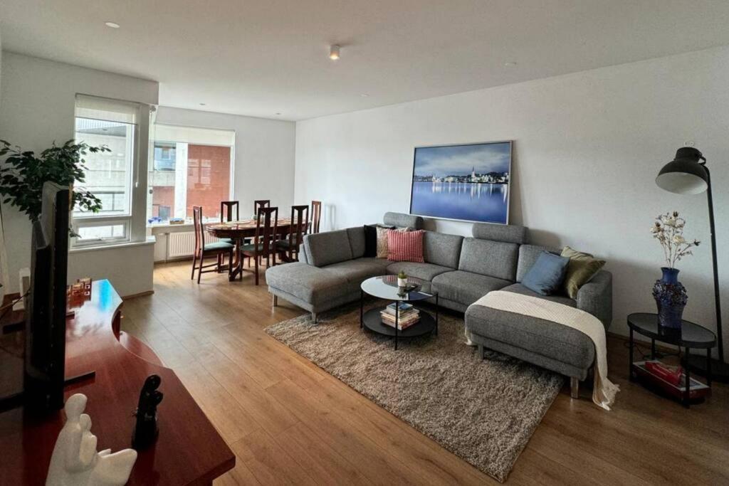 Comfort And Elegance In Downtown, *