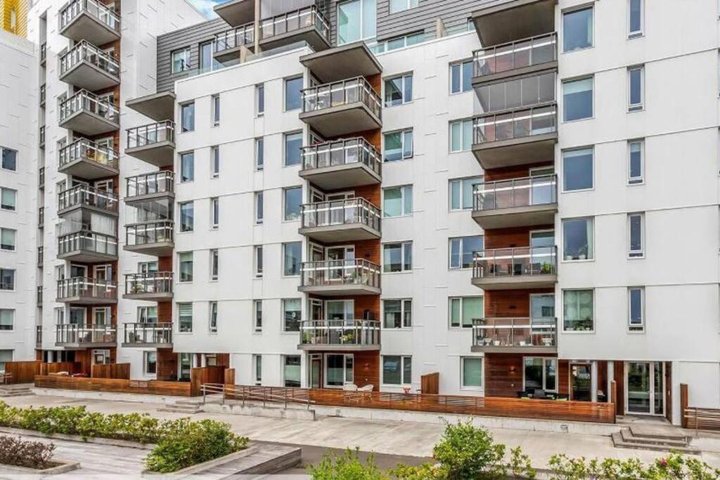 Comfort And Elegance In Downtown, * Reykjavik