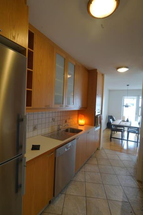 Beautiful With Patio In Reiquiavique