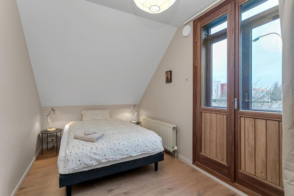 House In The Heart Of -city Center * Reiquiavique
