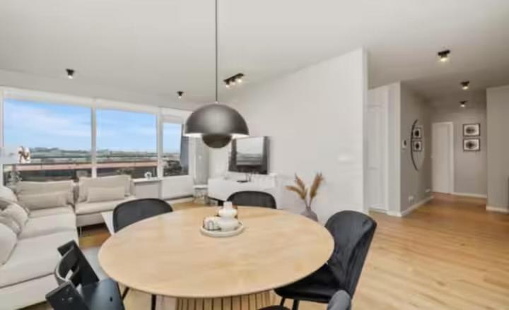 Family Apartment *