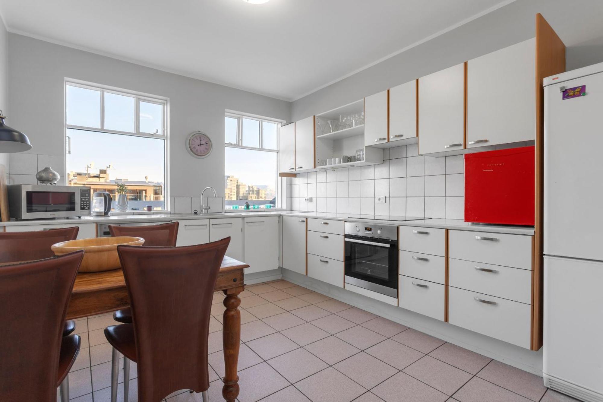 Spacious 3br Penthouse In Downtown Reykjavik
