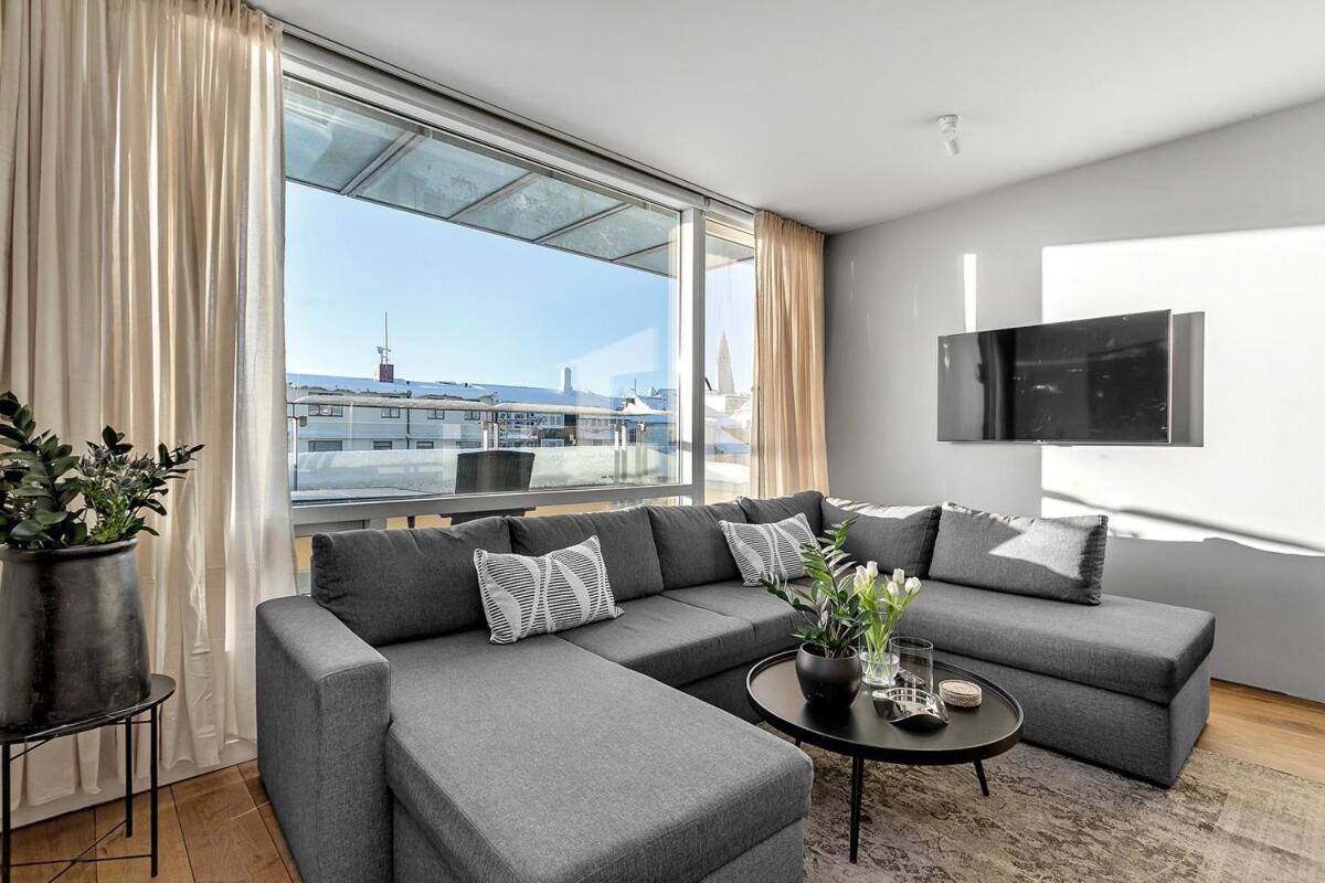 Spacious 3br Location Free Park Apartment *