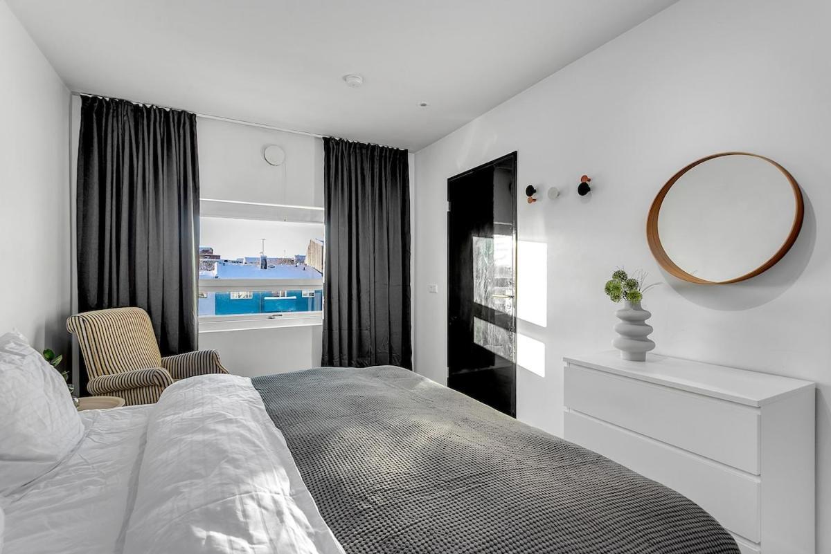 Spacious 3br Location Free Park Apartment Reykjavik