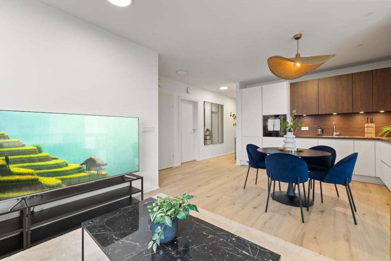 New Near Smaralind Mall With Private Parking Apartment *