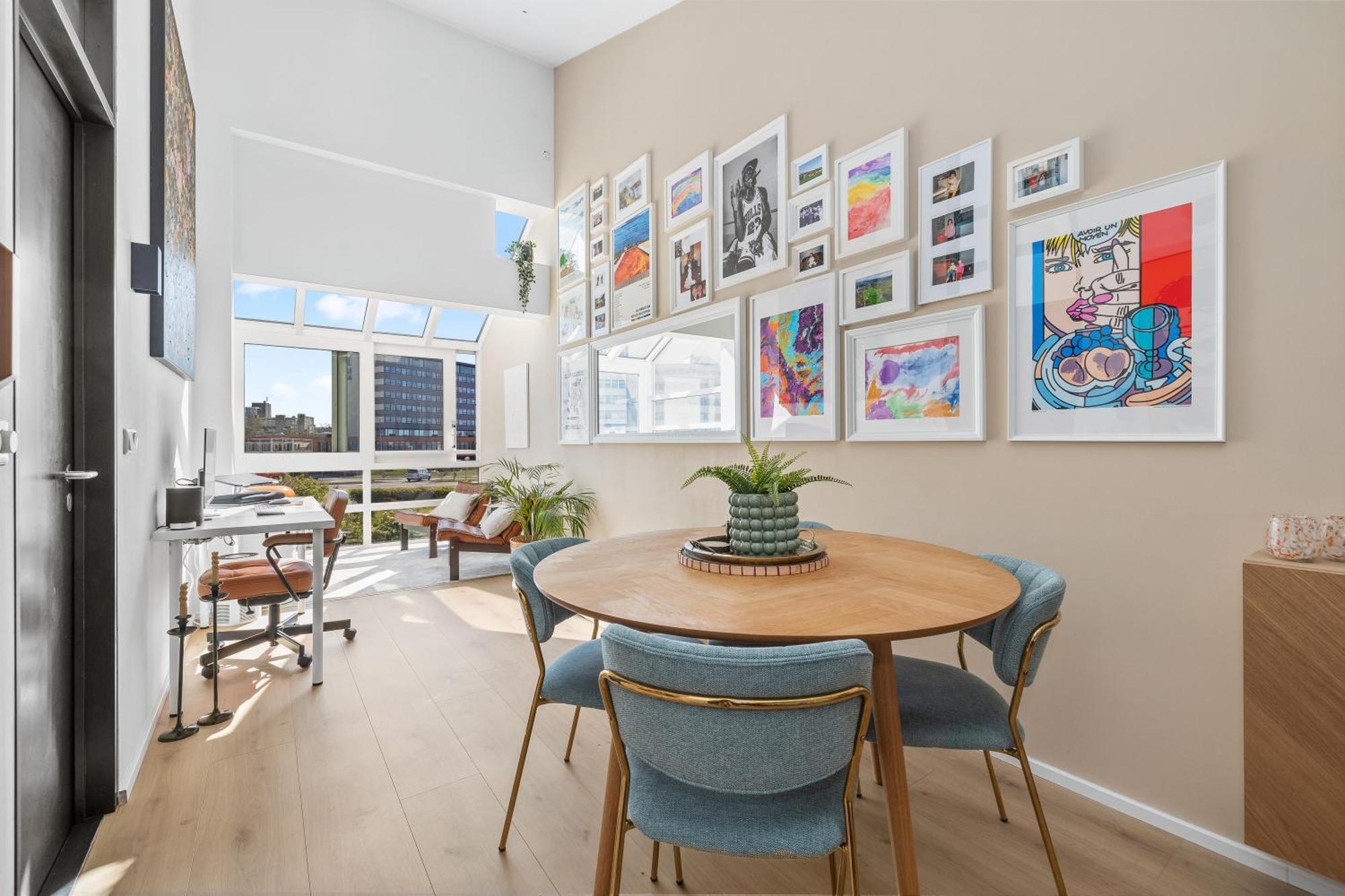 Spacious 2 Story Downtown Reykjavik