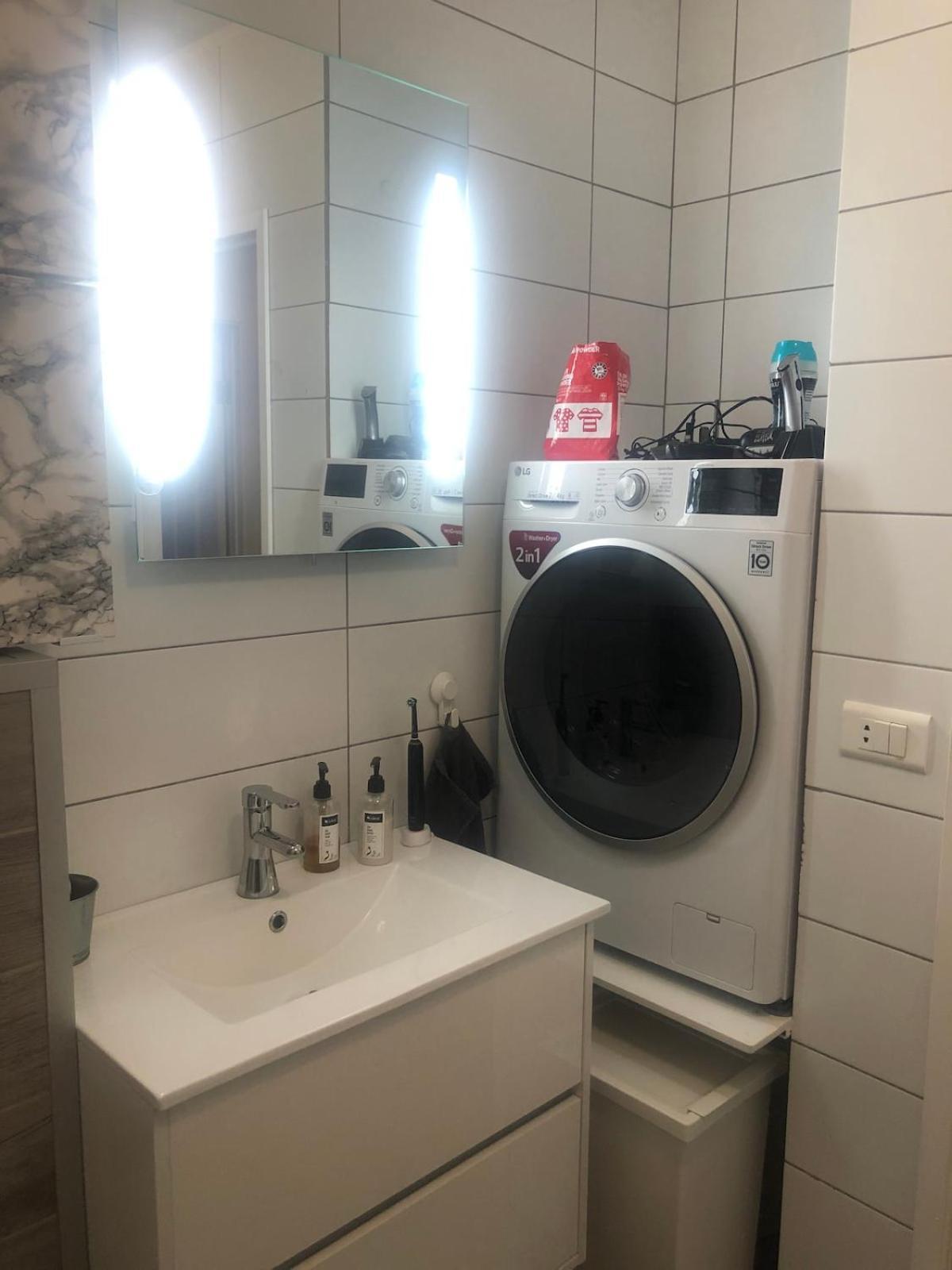 Apartment Entire 2-bedroom With Need Reykjavik