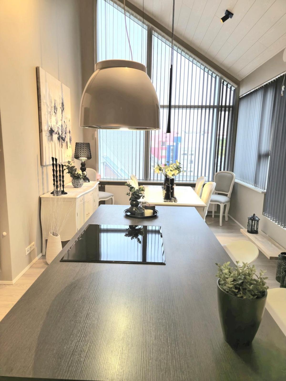 Beautiful And Stylish In Quiet Area Apartment *