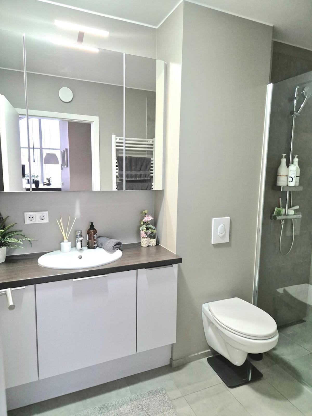 Beautiful And Stylish In Quiet Area Apartment Reykjavik