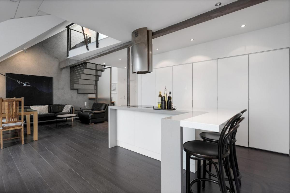 Modern & Spacious 2 Story In Apartment Reykjavik