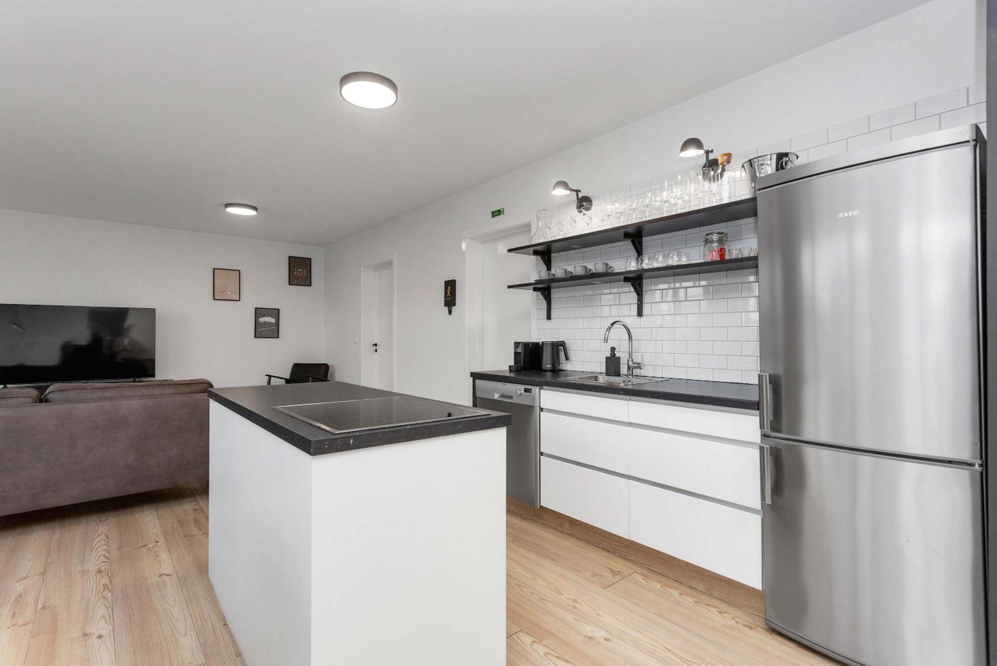 Spacious 3bedroom On Rainbow Street *