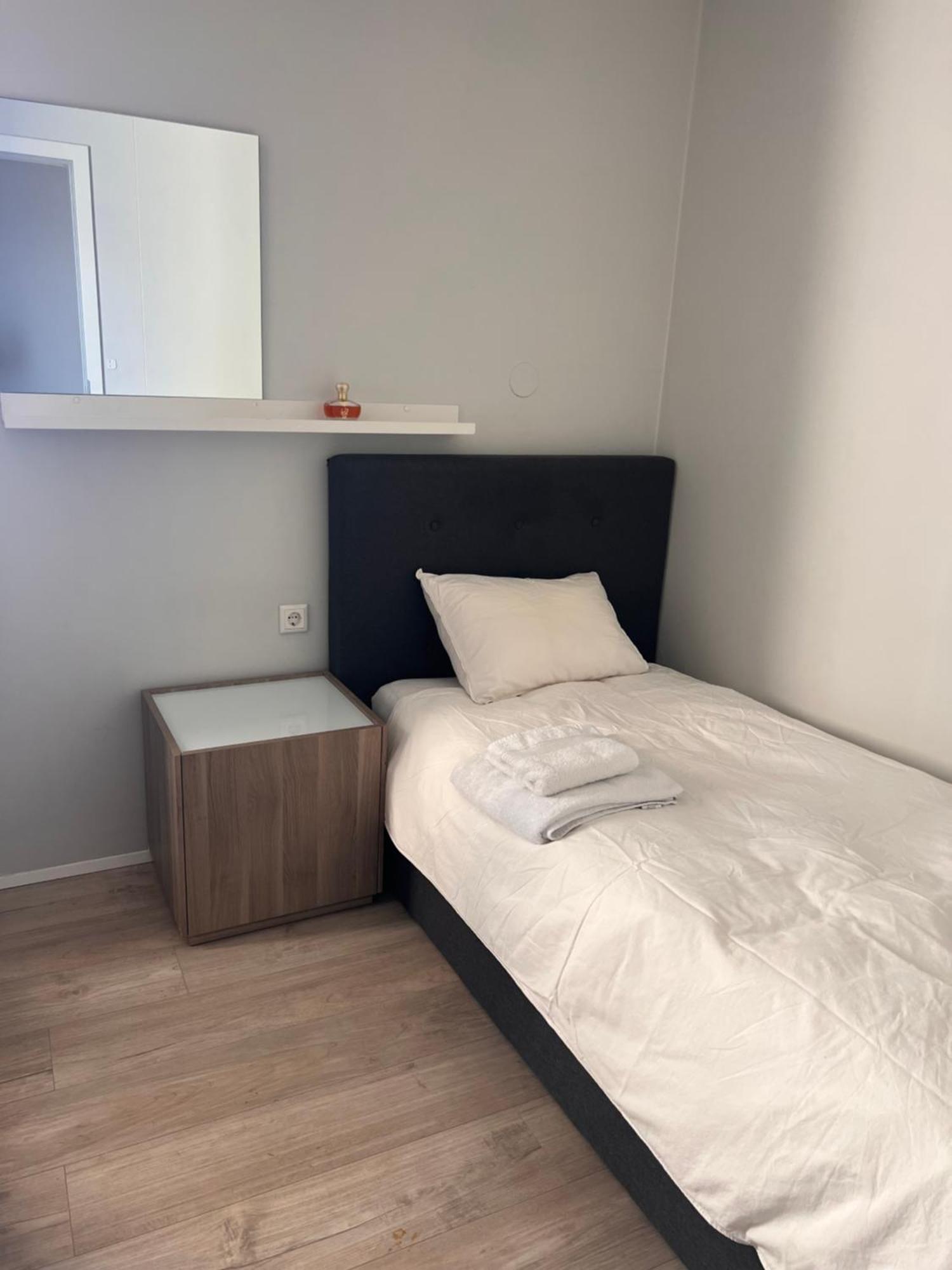 Ocean View Single Bedroom *