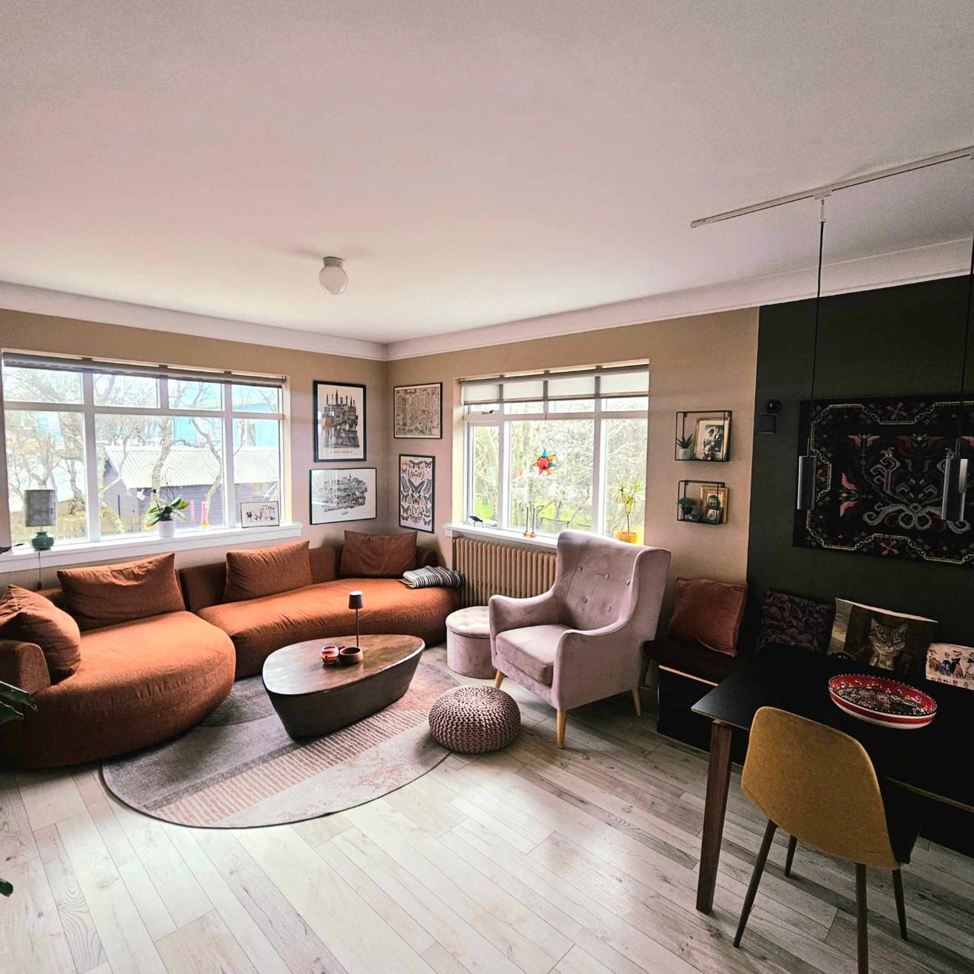2 Bedroom Apartment With A Loft- Close To Downtown * Reykjavik