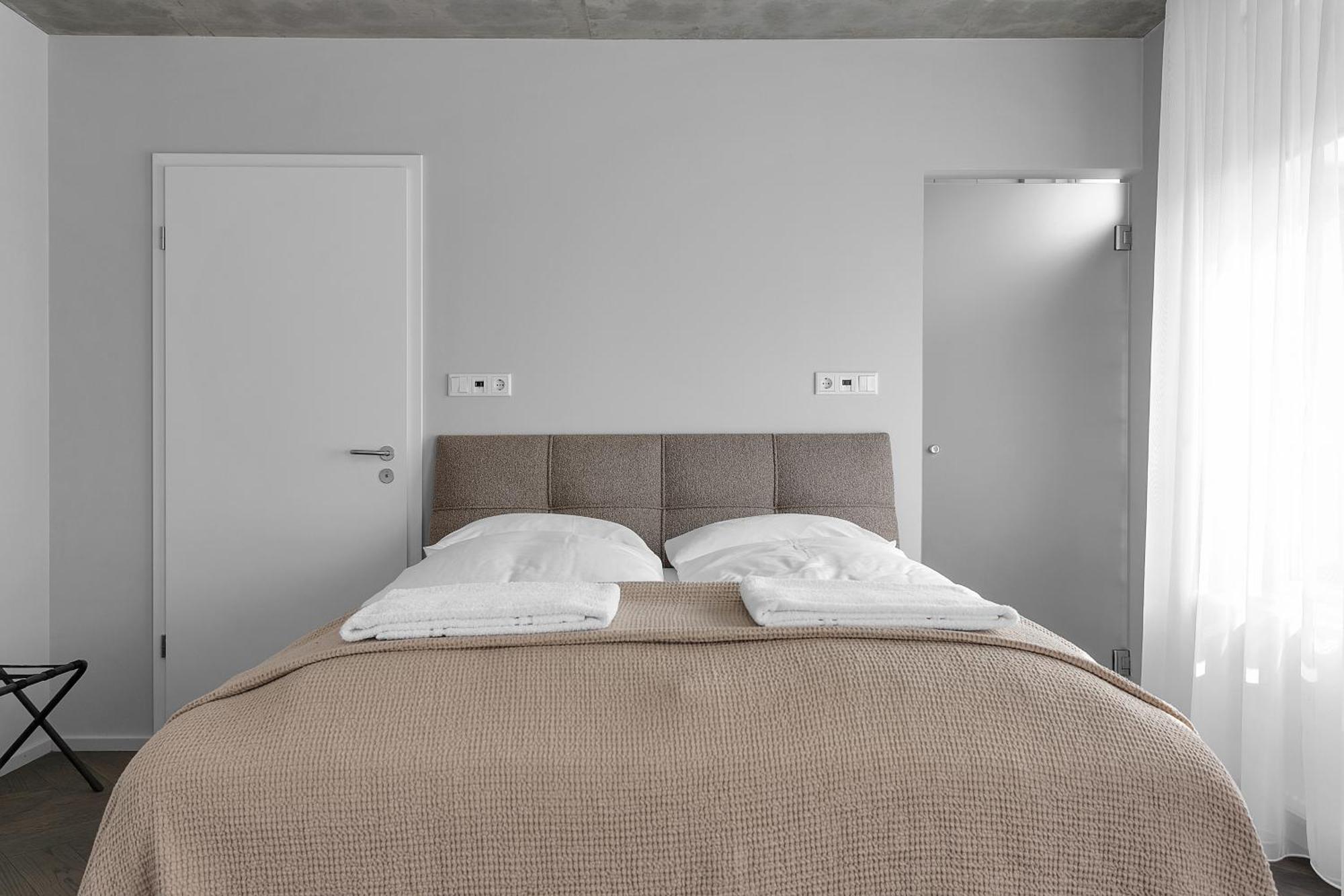 The Swan House By Heimaleiga Aparthotel Reiquiavique