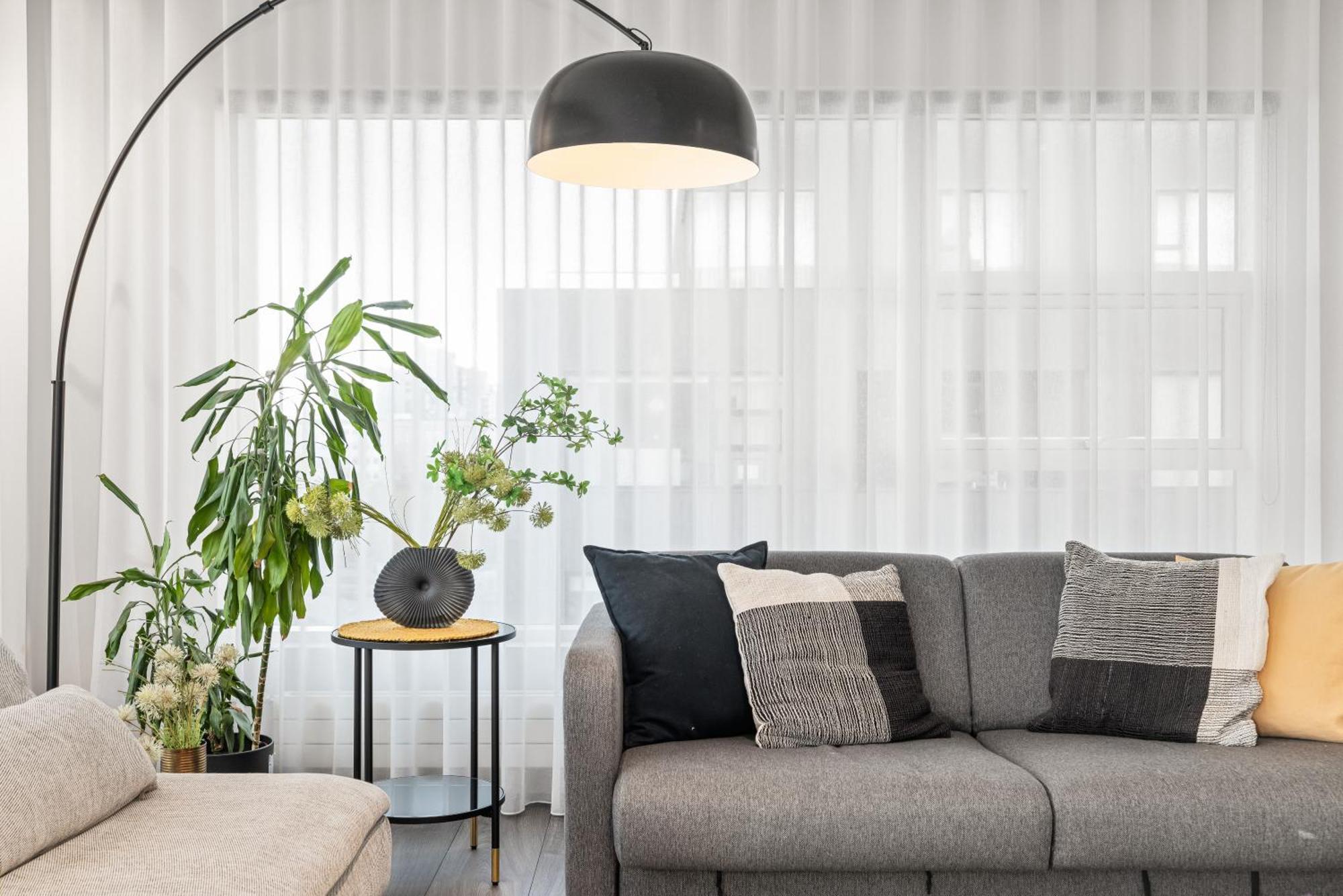 Apartment Vibrant Hafnatorg I Spacious With Expansive Garage *