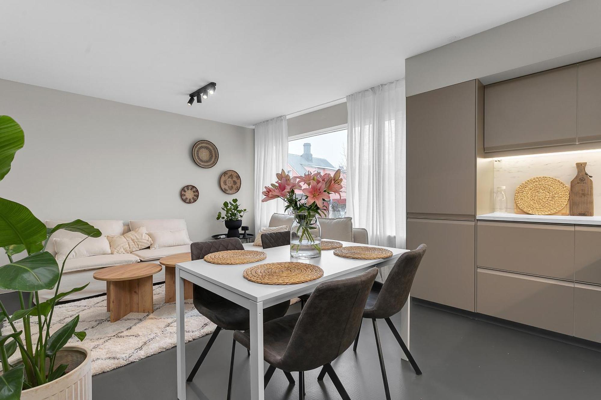 Charming Downtown 3br-best Location With Free Parking Apartment Reykjavik
