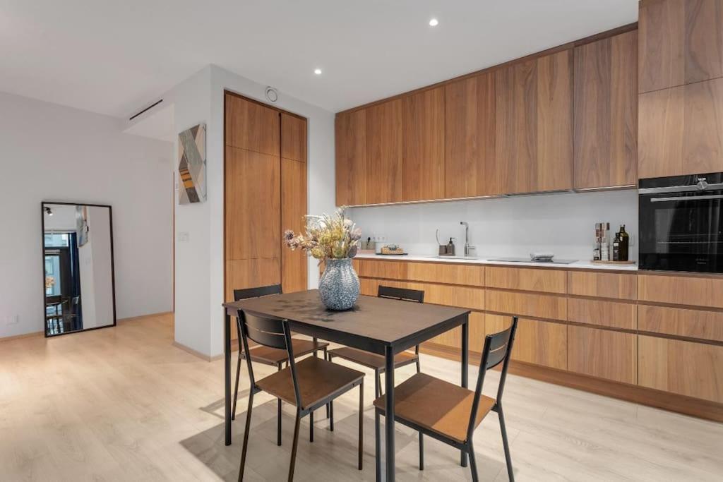 Apartment Premium Queen Downtown *