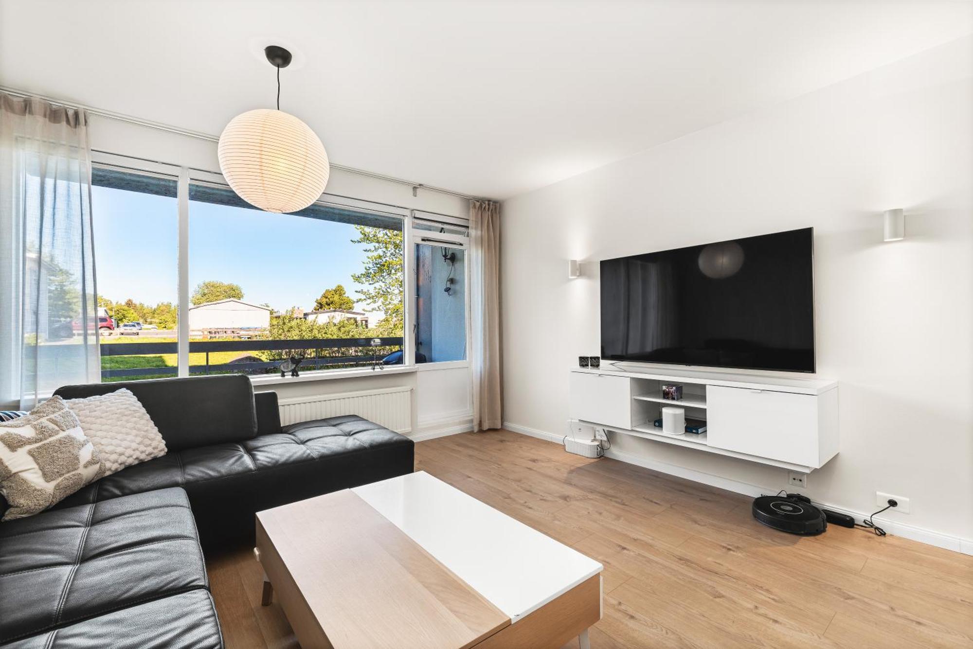 Perfect Spacious 2-bedroom Near Sky Lagoon