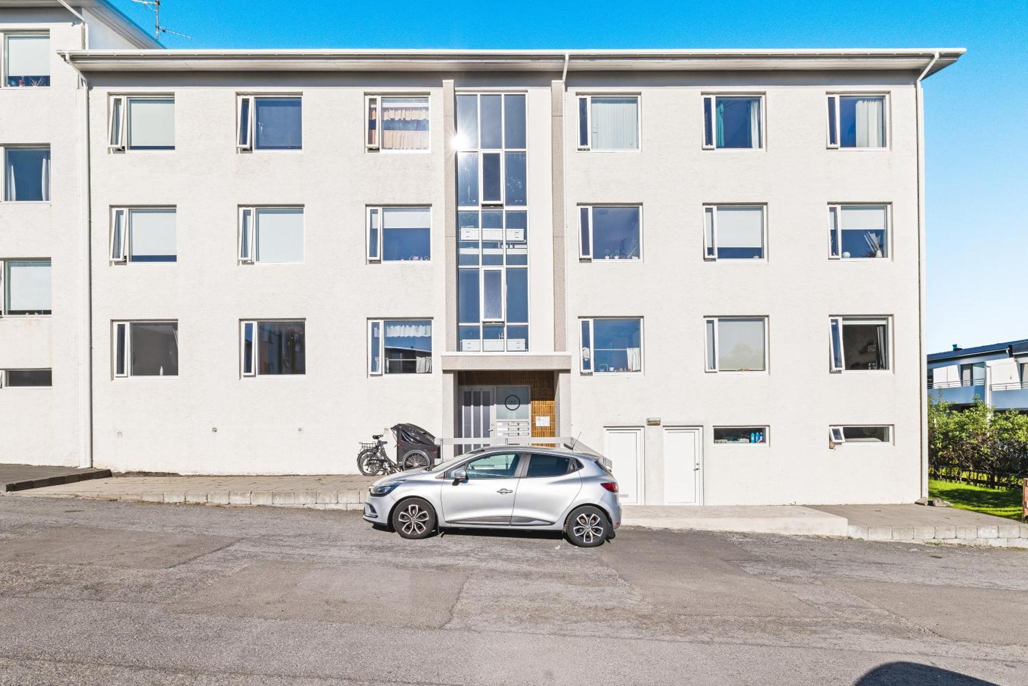 Perfect Spacious 2-bedroom Near Sky Lagoon Reykjavik